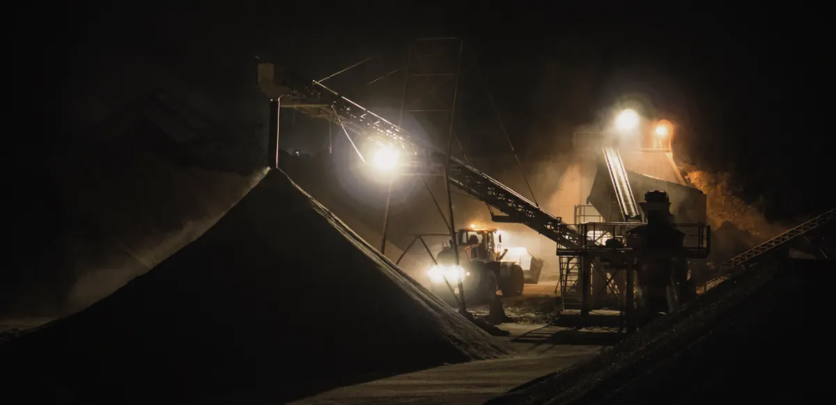 Minería nocturna